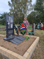 возложение цветов к памятникам, посвященное 80 годовщине освобождения Смоленщины от фашистских захватчиков - фото - 2
